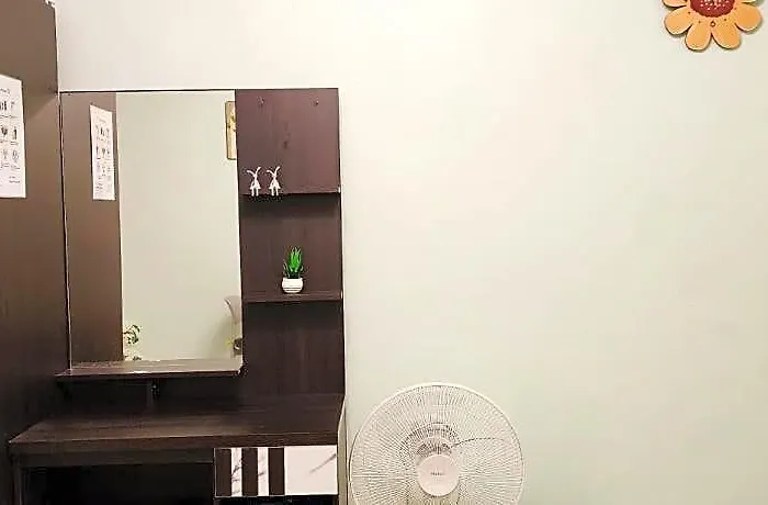 803-stp Homely Free Wi-fi And Near Bts Line Hotell Bangkok